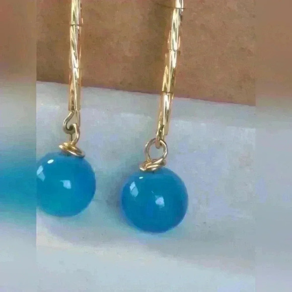 Goldplatedhook with glass  beads earri gs - Picture 2 of 4